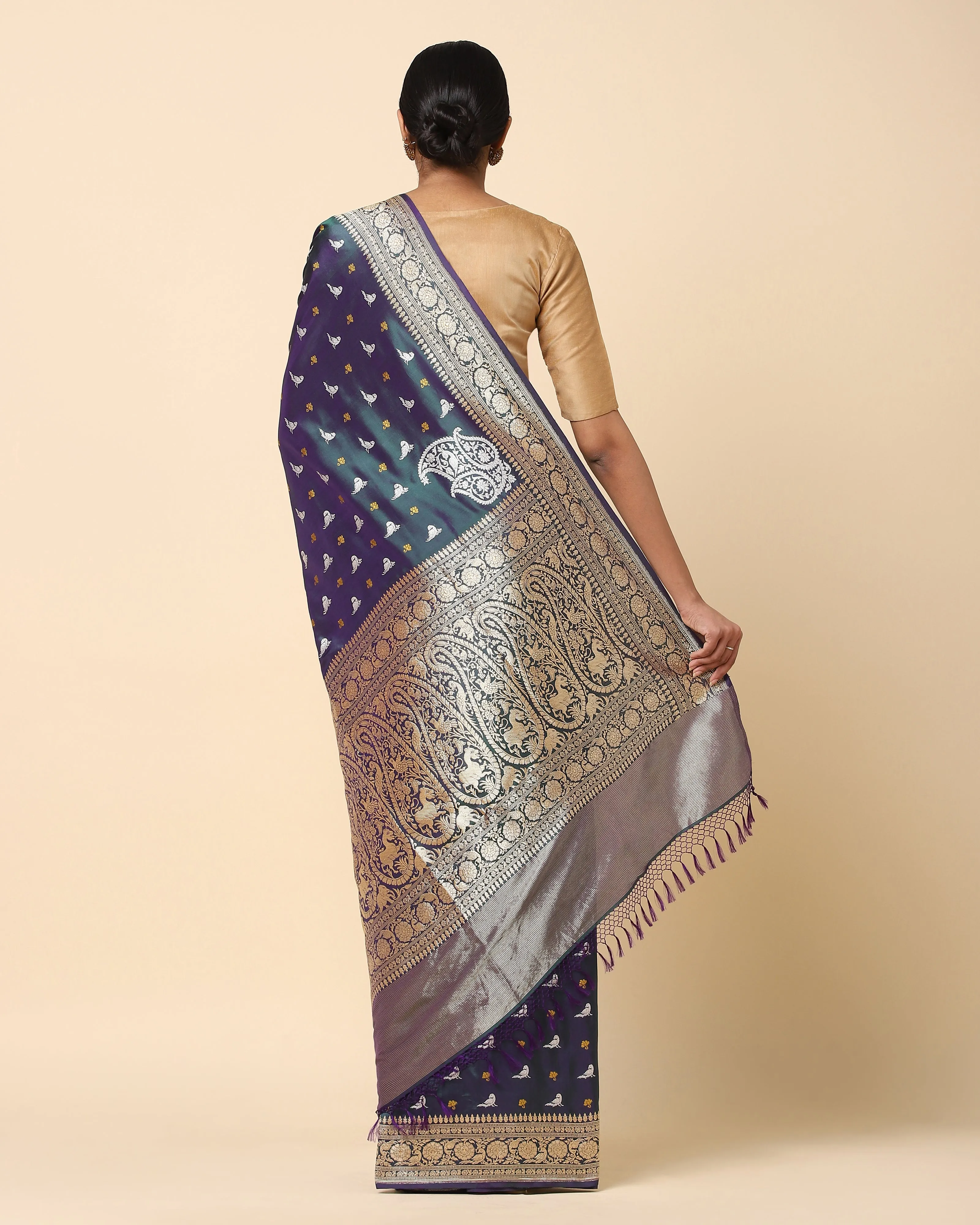 Amelia Kadwa Silk Saree