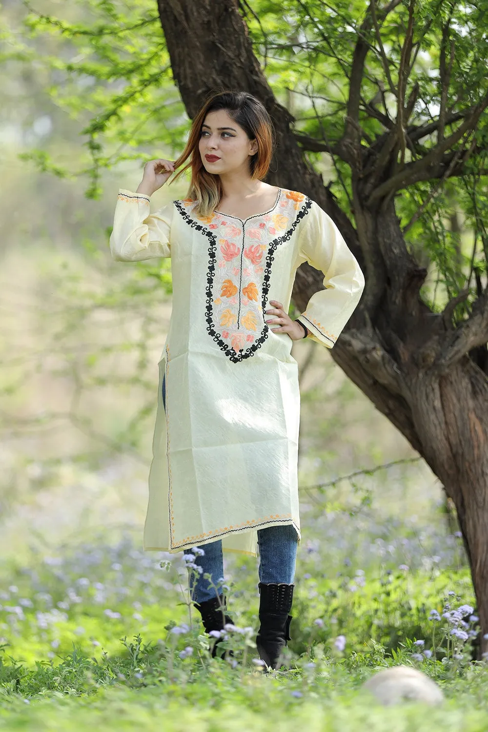 Beautiful Lemon Yellow Colour Rayon Silk  Kurti With Beautiful Aari Embroidery Gives Attractive Look To The Wearer.