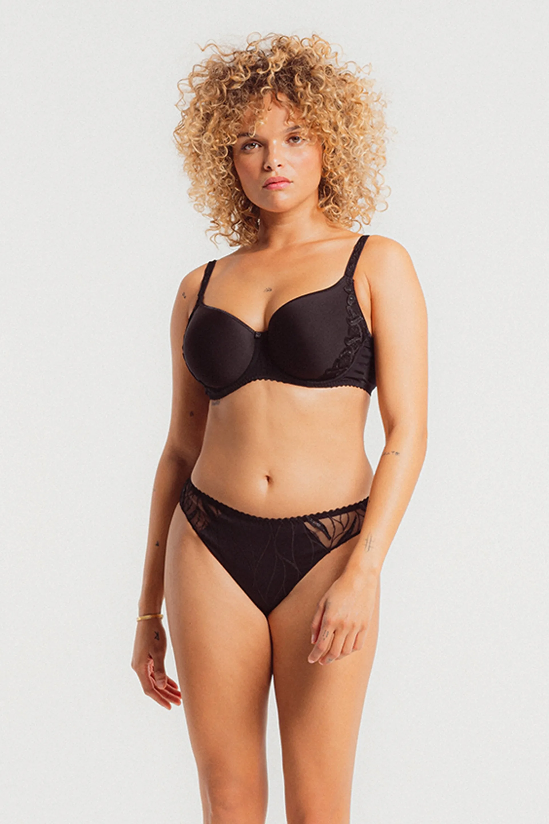 Julia Brief Black