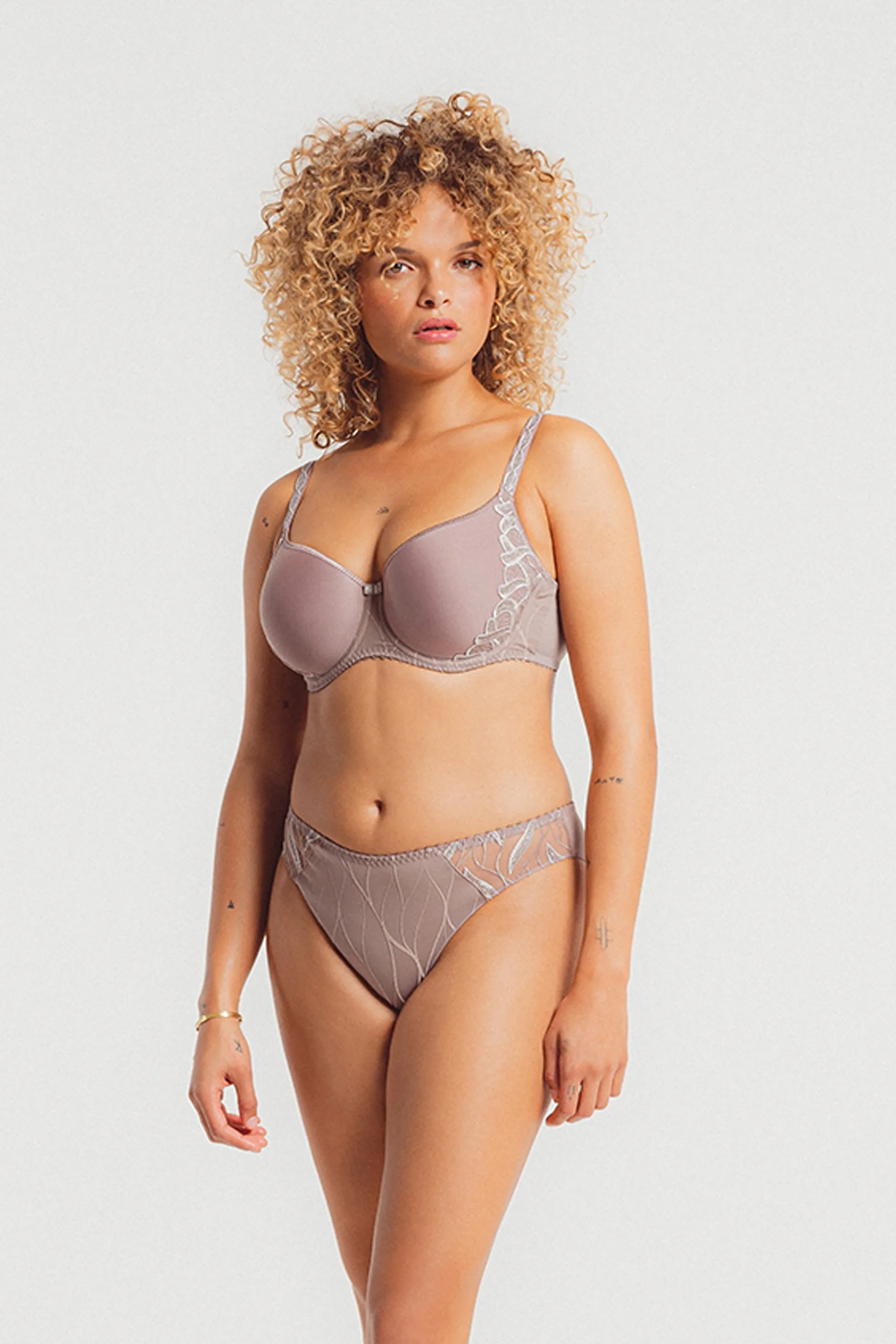 Julia Brief Taupe