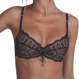 Naran Barefoot in Byron Black Contour Balconnet Bra