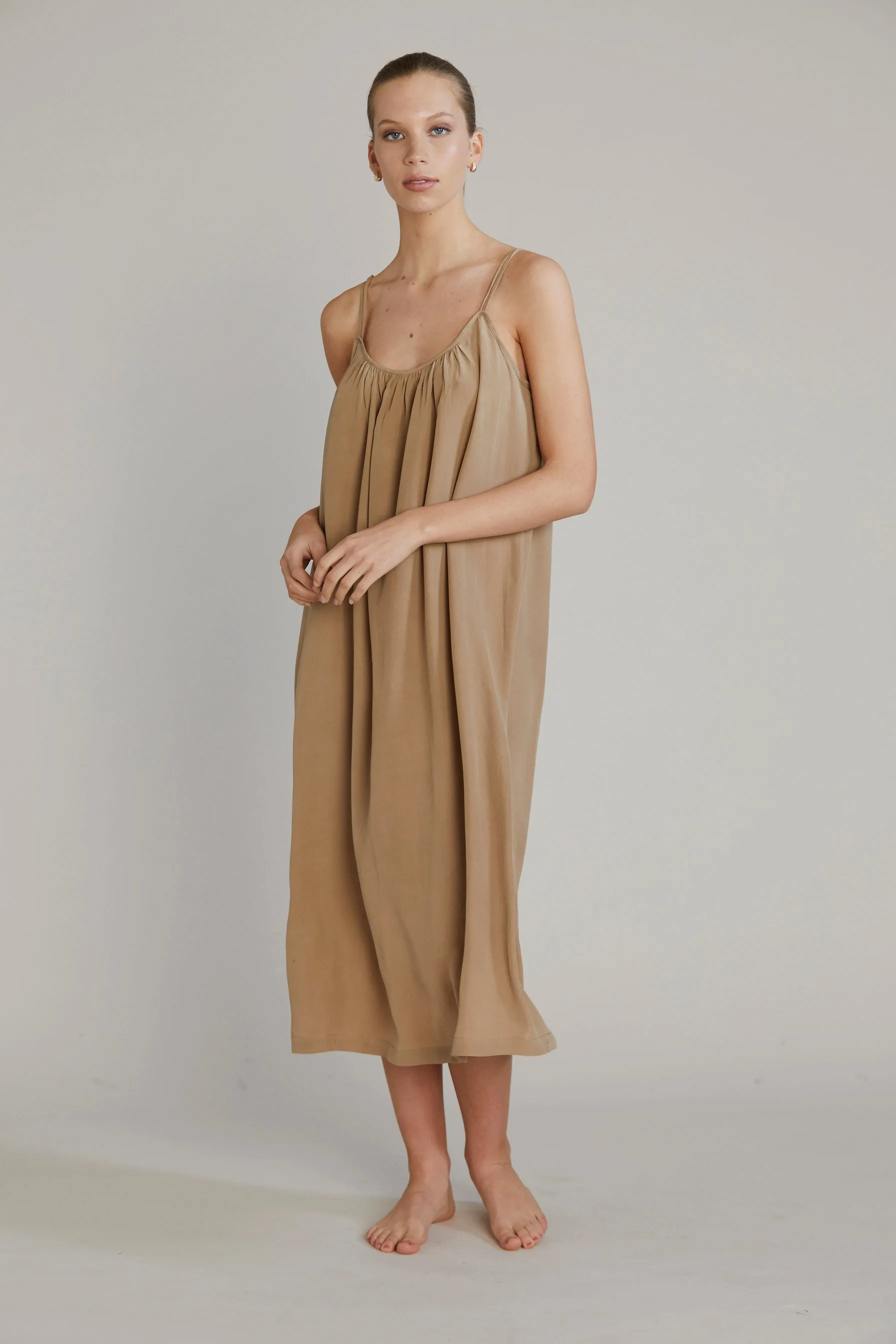 Victoria Silk Nightgown - Biscuit