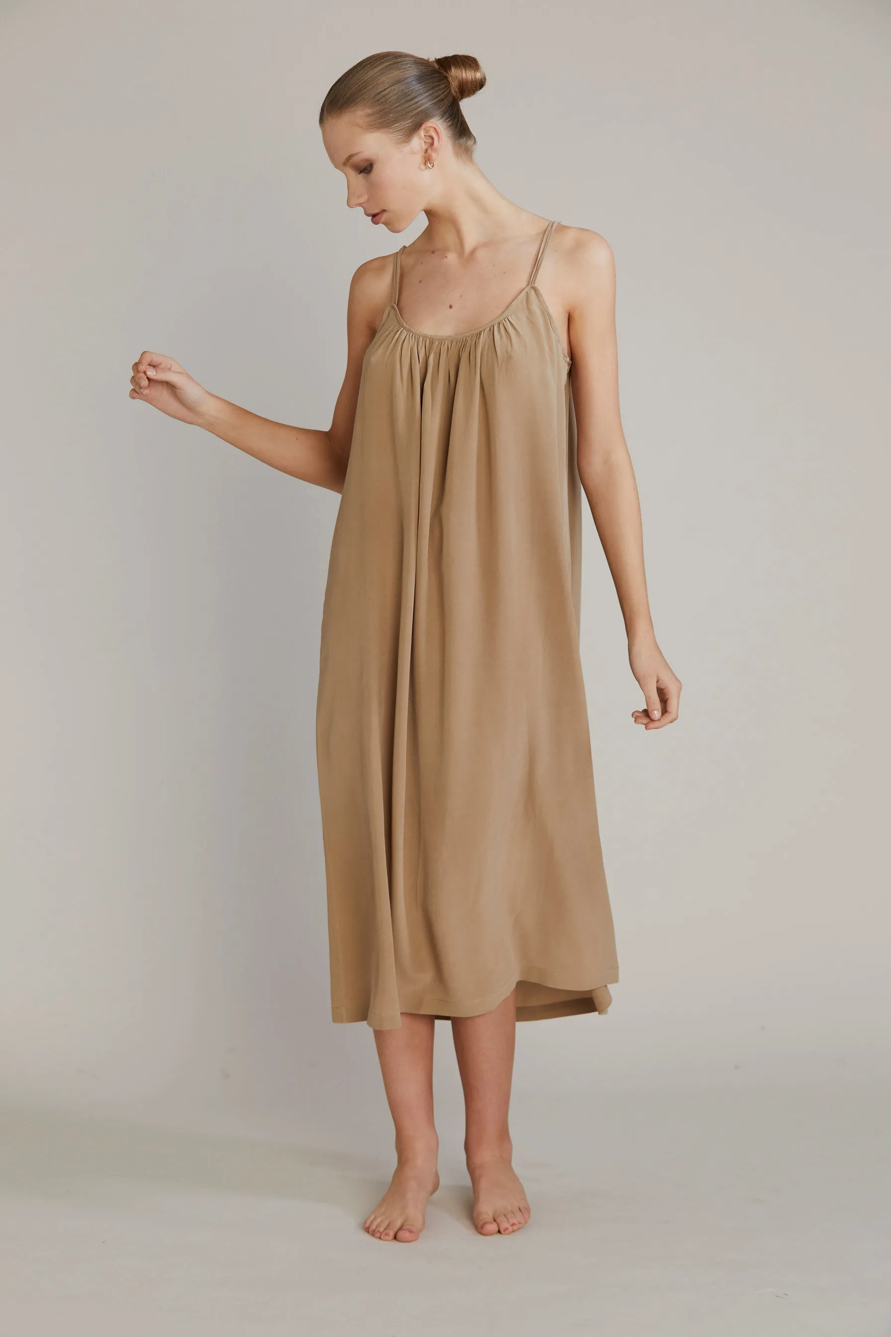 Victoria Silk Nightgown - Biscuit